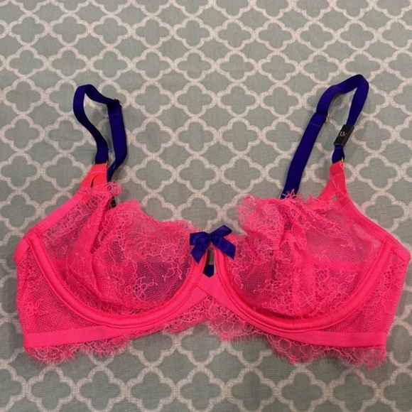 Victoria's Secret Other - Victoria’s Secret Very Sexy Unlined Lace Demi 32C NWT